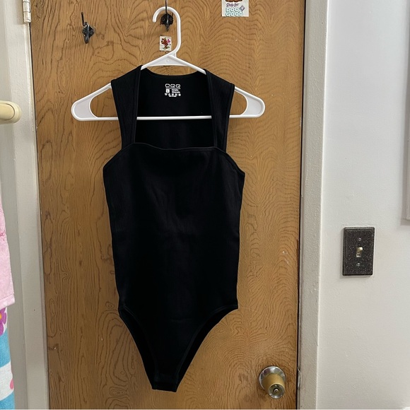 OQQ Black Bodysuit - Picture 3 of 5